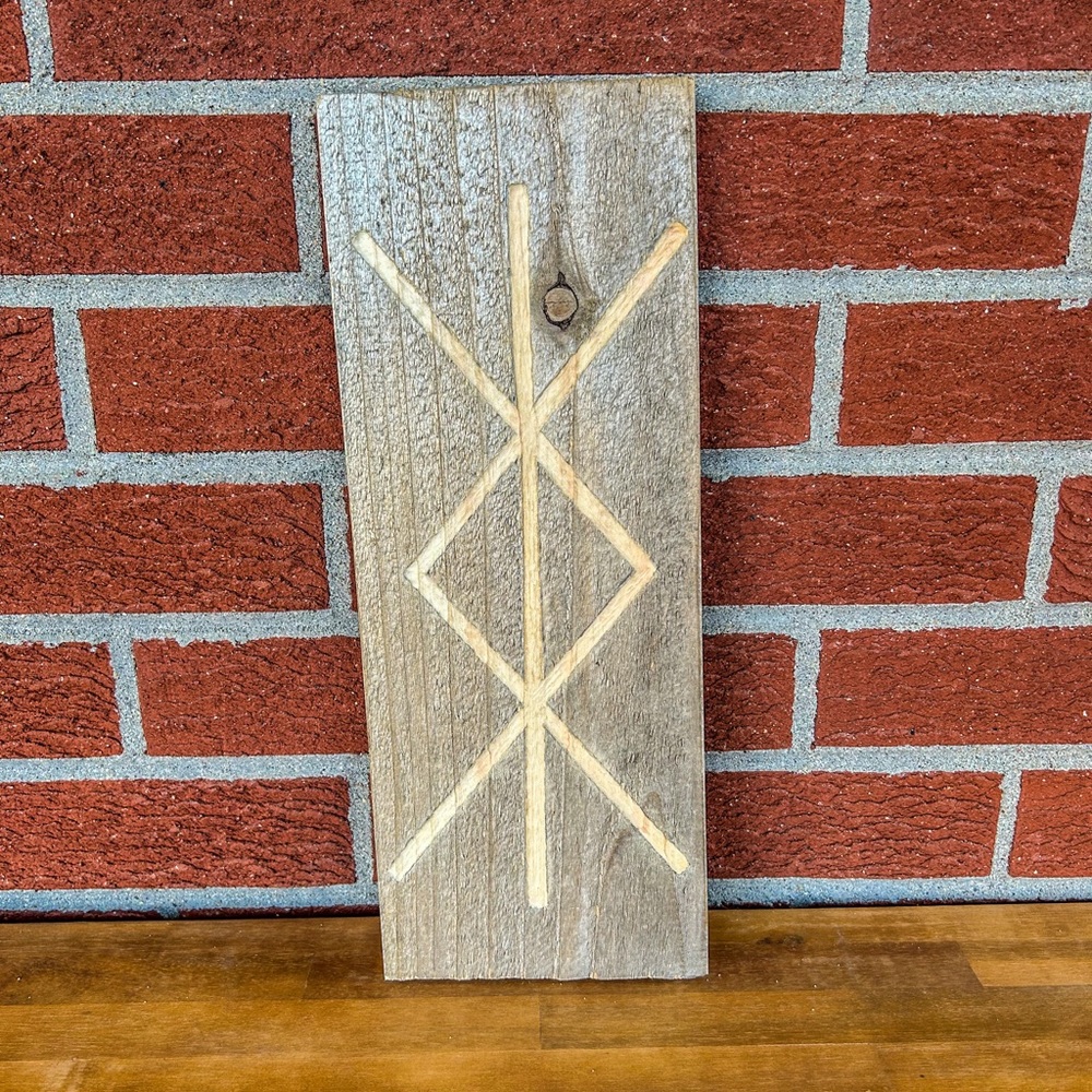 Engraved Protection Rune